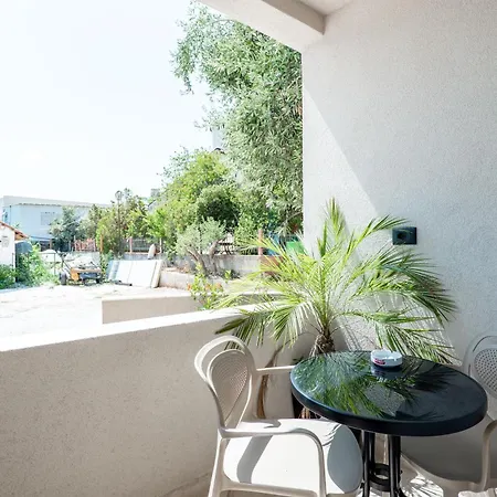 Daire Midtown En Ksamil
